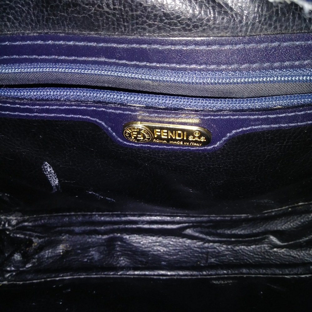 Vintage Fendi Crossbody Handbag - Picture 3 of 6